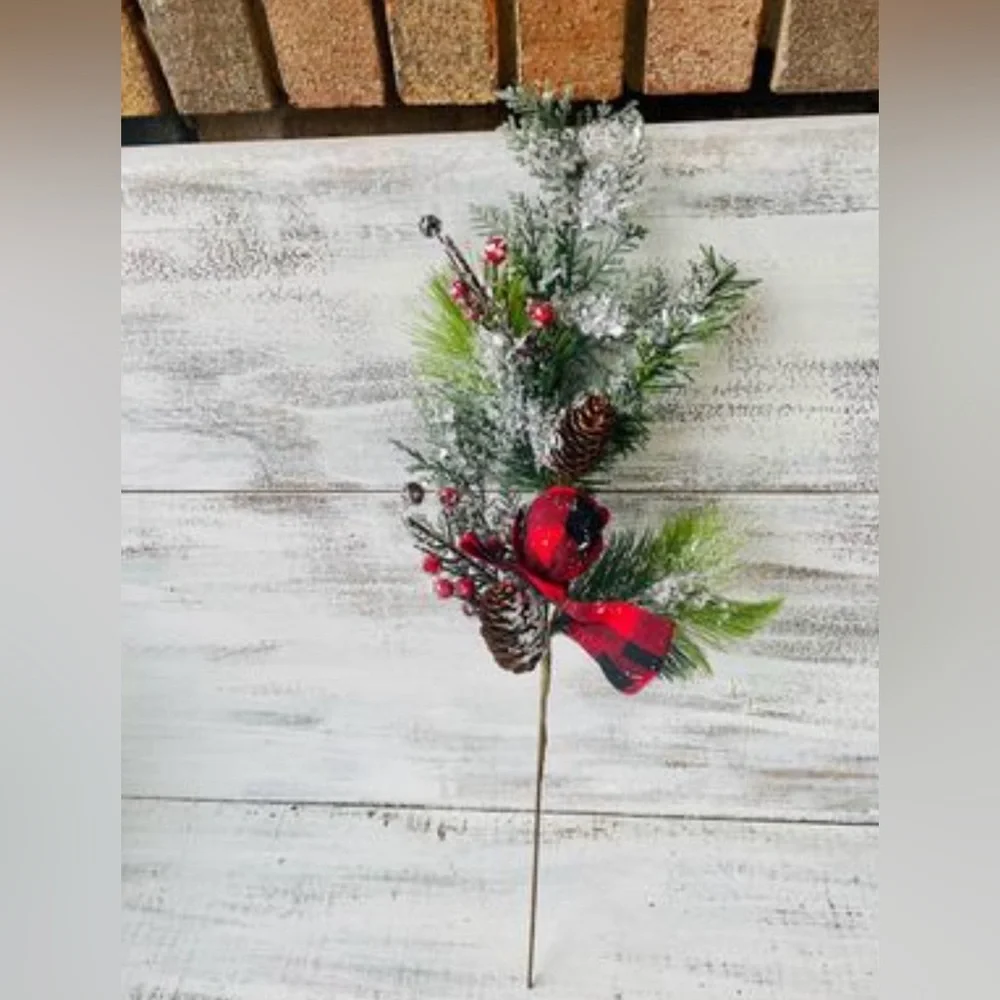 *Sparkle Buffalo Check Pine Spray